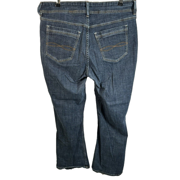 Riders By Lee Jeans Women's Size 14P Blue Cotton Blend Flared 26 1/2 inseam - Picture 3 of 11